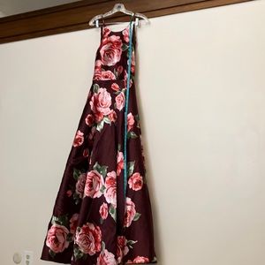 Halter top full length gown with full lined skirt B Smart Size 11